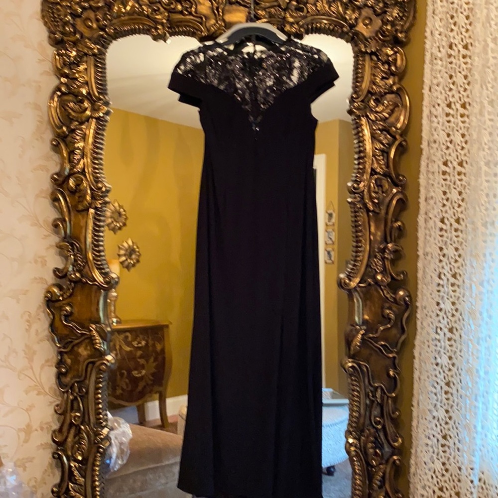Adrianna Pappel black gown size 10